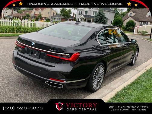 2022 BMW 740 i xDrive
