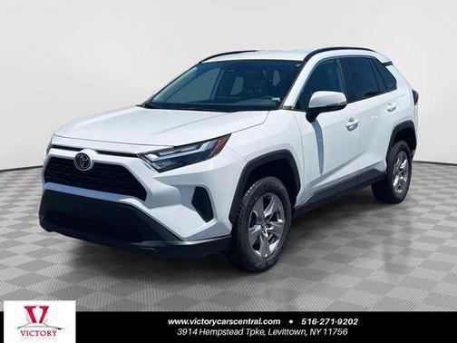 Ice Cap 2024 Toyota RAV4 XLE