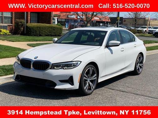 2022 BMW 330 330i