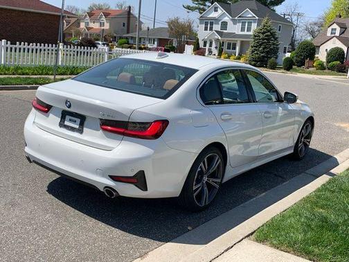 2022 BMW 330 330i