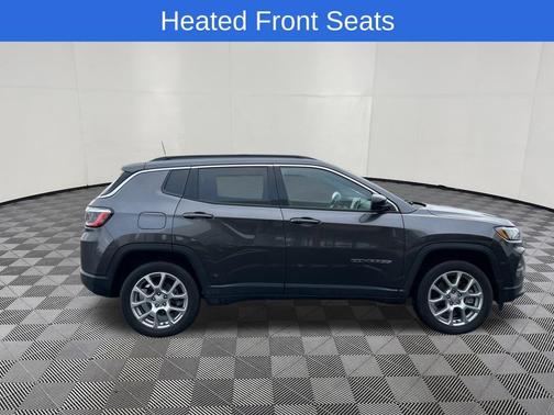 2023 Jeep Compass Latitude Lux