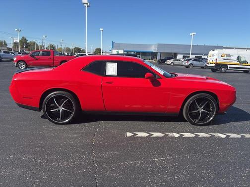 2015 Dodge Challenger SXT