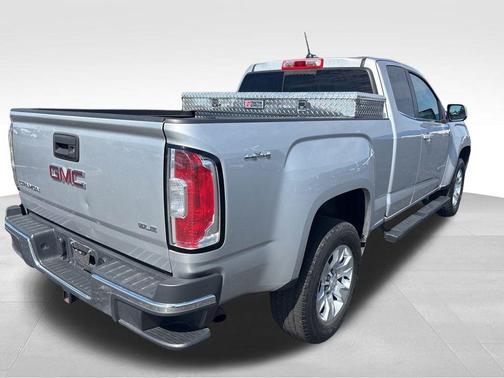 2017 GMC Canyon SLE