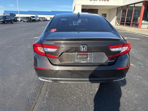 2018 Honda Accord Hybrid EX-L w/ Navigation