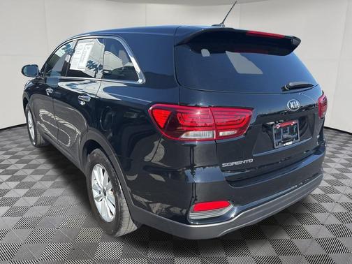 2020 Kia Sorento LX