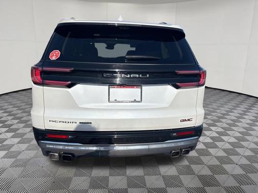 2024 GMC Acadia Denali
