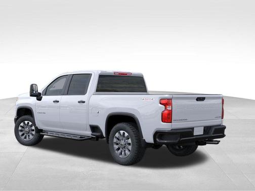 2026 Chevrolet Silverado 2500 Custom