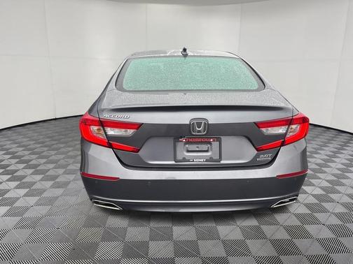 2020 Honda Accord Touring 2.0T
