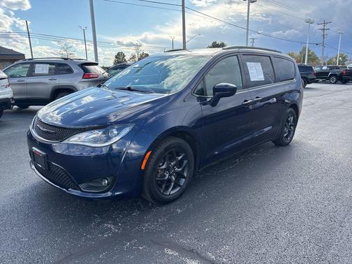 2018 Chrysler Pacifica Touring-L Plus