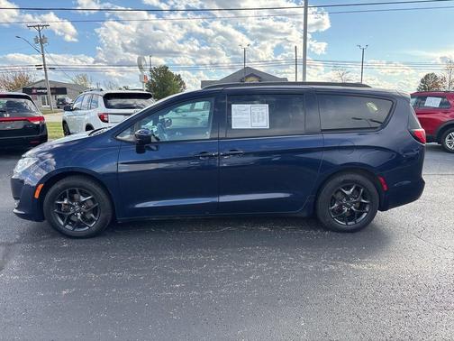 2018 Chrysler Pacifica Touring-L Plus