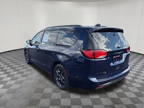 2018 Chrysler Pacifica Touring-L Plus