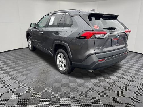 2020 Toyota RAV4 Hybrid LE