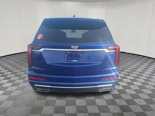 2025 Cadillac XT6 Premium Luxury FWD