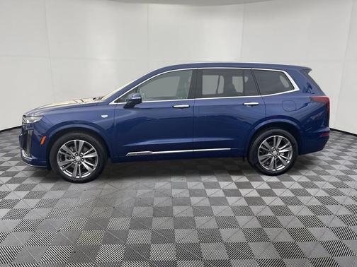 2025 Cadillac XT6 Premium Luxury FWD