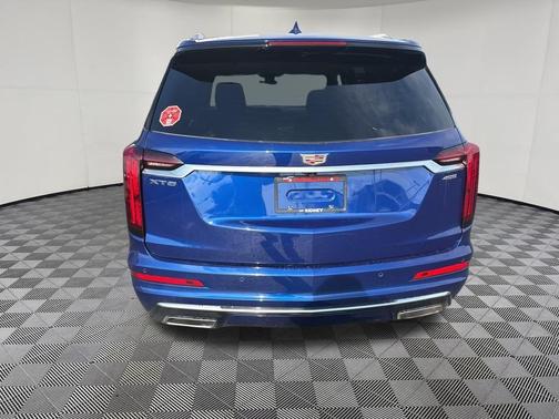 2025 Cadillac XT6 Premium Luxury FWD