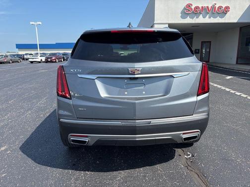 2022 Cadillac XT5 Premium Luxury
