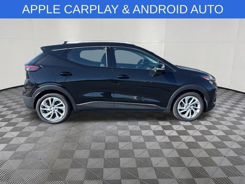 2022 Chevrolet Bolt EUV LT