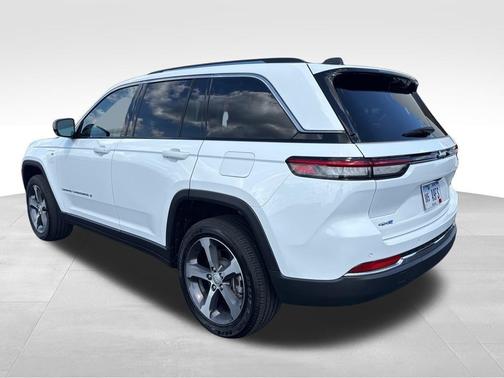 2023 Jeep Grand Cherokee 4xe Base