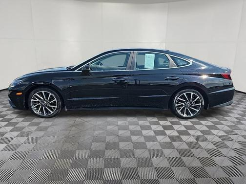 2022 Hyundai SONATA Limited