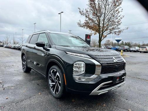 2025 Mitsubishi Outlander PHEV 