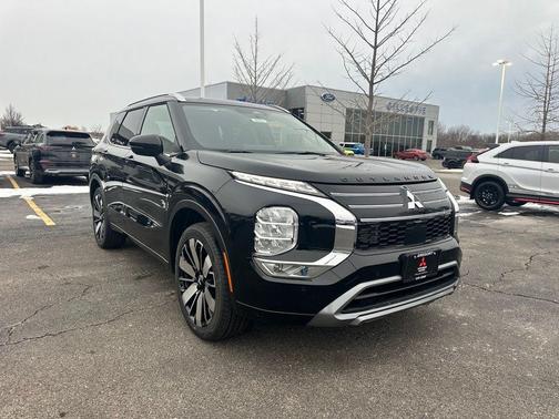 2026 Mitsubishi Outlander SEL