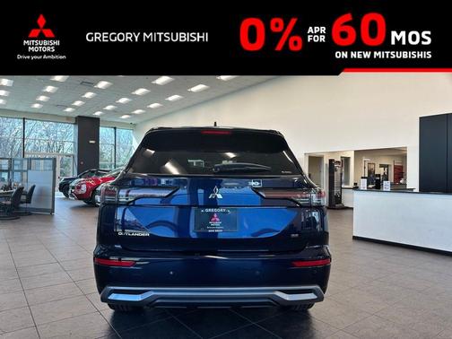 2025 Mitsubishi Outlander SE
