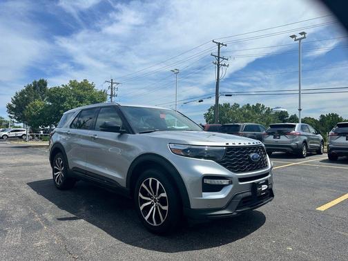 2021 Ford Explorer ST