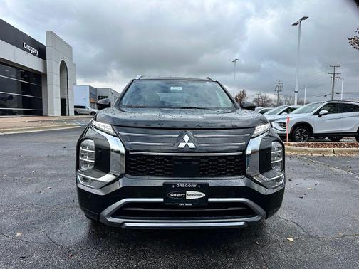 2025 Mitsubishi Outlander 