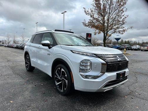 2025 Mitsubishi Outlander PHEV 