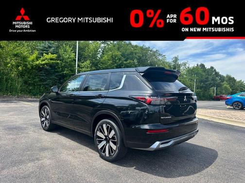 2025 Mitsubishi Outlander SE