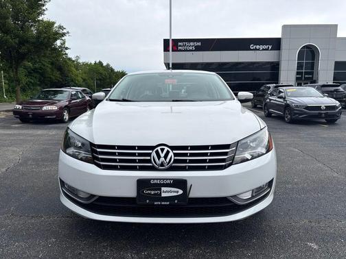 Candy White 2014 Volkswagen Passat 2.0L TDI DSG SEL Premium