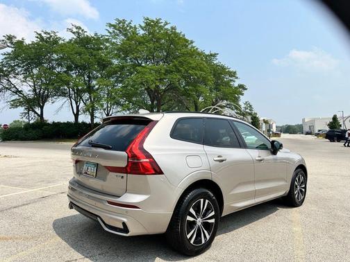 2025 Volvo XC60 B5 Core