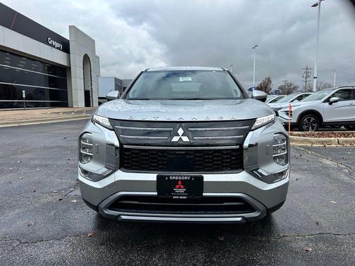 2025 Mitsubishi Outlander 
