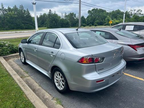 2010 Mitsubishi Lancer ES