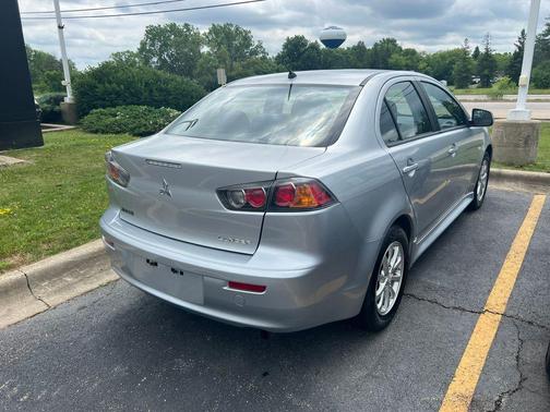 2010 Mitsubishi Lancer ES