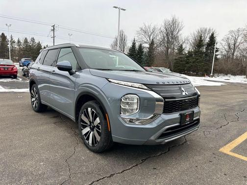 2026 Mitsubishi Outlander SEL