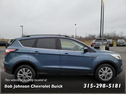 Photo 4 of 20 of 2018 Ford Escape SE