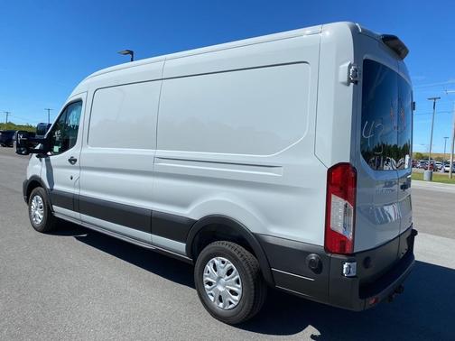 2025 Ford Transit-250 148 WB Medium Roof Cargo