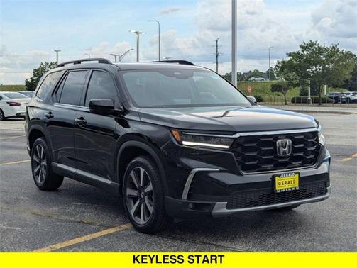 2023 Honda Pilot Touring 8-Passenger