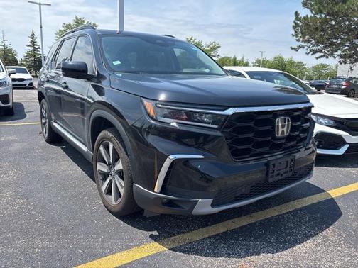 2023 Honda Pilot Touring 8-Passenger