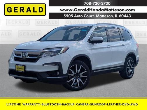 2022 Honda Pilot Touring 8-Passenger