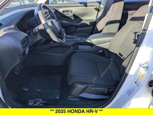 2025 Honda HR-V LX
