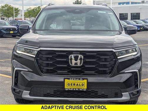 2025 Honda Pilot Touring 8-Passenger