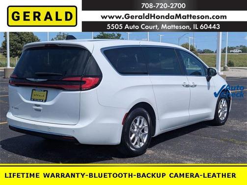 2023 Chrysler Pacifica Touring L