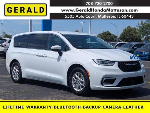 2023 Chrysler Pacifica Touring L