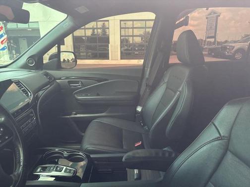 2020 Honda Pilot AWD Black Edition
