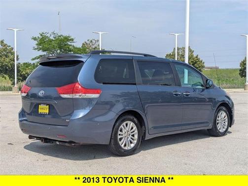 2013 Toyota Sienna XLE