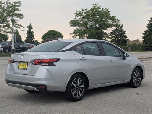 2021 Nissan Versa 1.6 SV