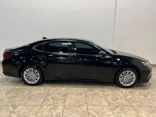 2016 Lexus ES 350 Base