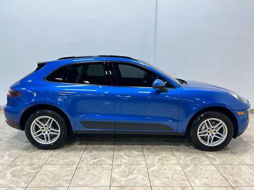 2017 Porsche Macan Base